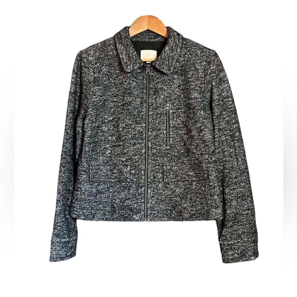 NWT!‎ Loft wool blend zip up coat. Size large